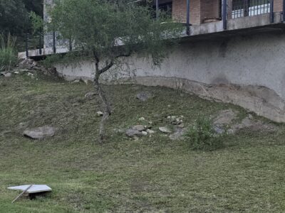 Venta de propiedad en Cuesta Blanca con piscina.