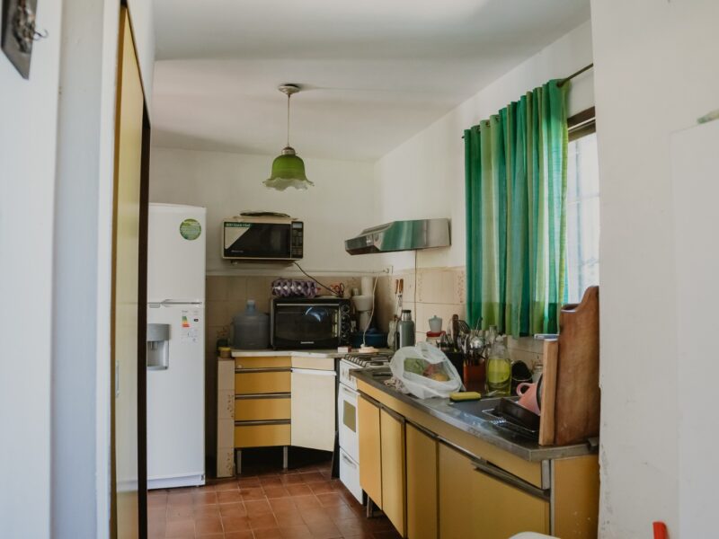 Gran casa en venta. Ideal para inversión. San Antonio de Arredondo.