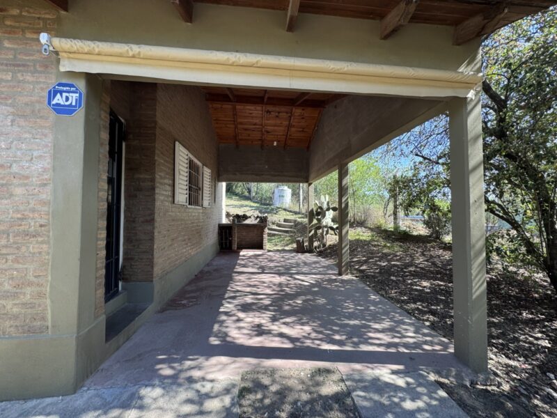 Venta casa en Icho Cruz Sierras, dos dormitorios.