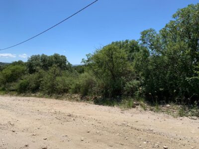 LOTE EN CUESTA BLANCA A METROS DE LAS CINCO ESQUINAS.