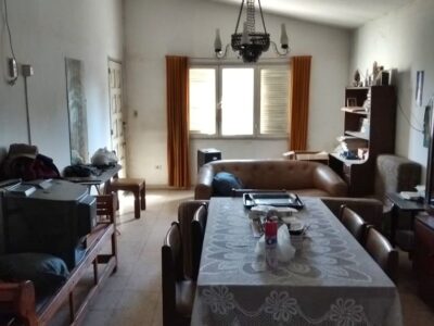 Venta de propiedad sobre Av. Carcano, Villa Carlos Paz. Excelente zona comercial.