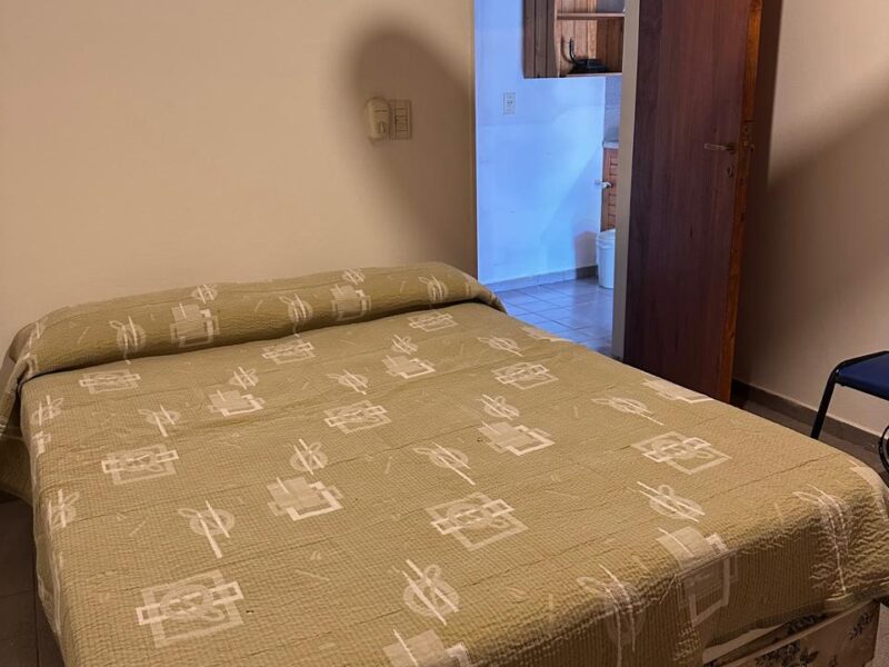 ALQUILER ANUAL. DEPARTAMENTO EN SAN ANTONIO DE ARREDONDO SOBRE LA RUTA