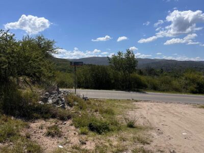 VENTA DE LOTES EN ICHO CRUZ SOBRE LA RUTA.
