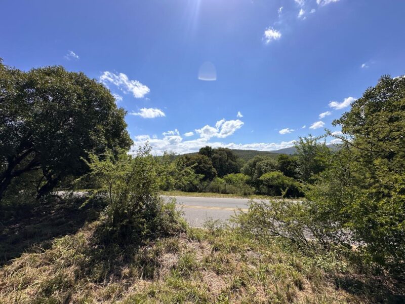VENTA DE LOTES EN ICHO CRUZ SOBRE LA RUTA.