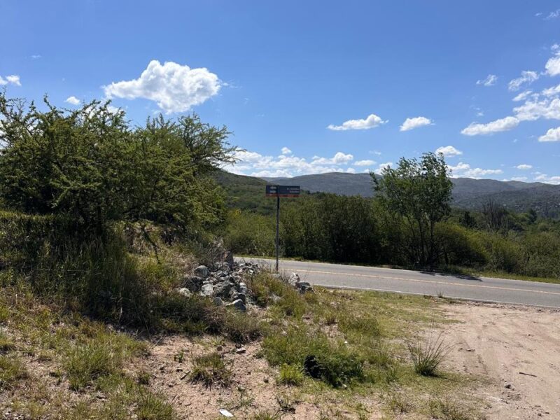 VENTA DE LOTES EN ICHO CRUZ SOBRE LA RUTA.
