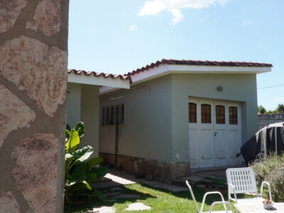 Venta Casa/Chalet. Tres dormitorios en Villa Carlos Paz, Barrio Villa Domínguez ubicación privilegiada.
