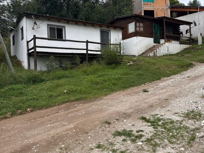 Alquiler Anual. Icho Cruz Solares. Dos dormitorios.