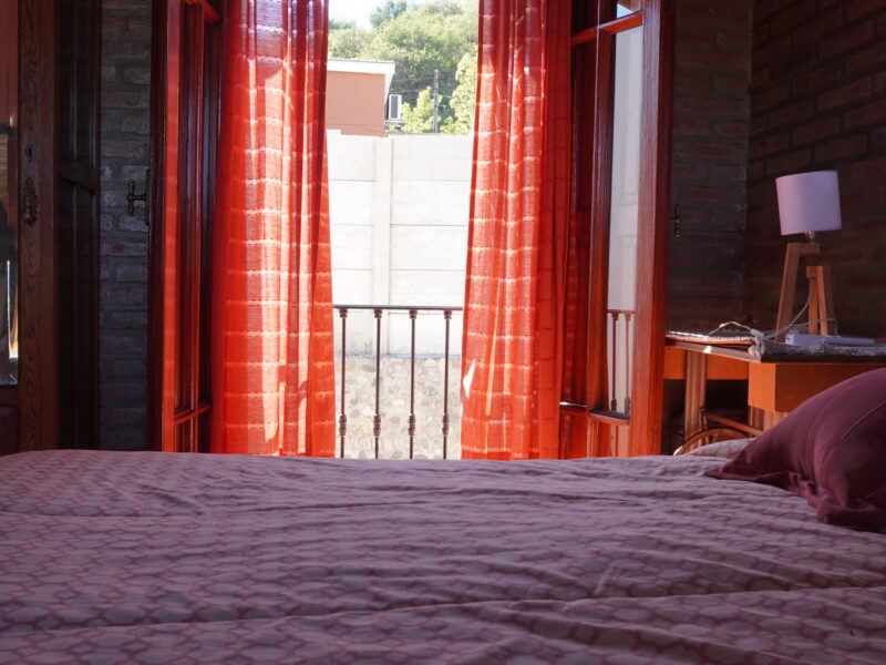 Venta de Casa de 3 Dorm. en Villa Carlos Paz. Apta Crédito Hipotecario