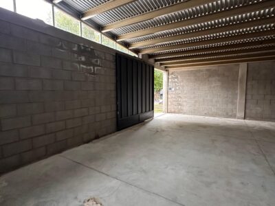 ALQUILER ANUAL. AMPLIO DEPOSITO EN ICHO CRUZ.