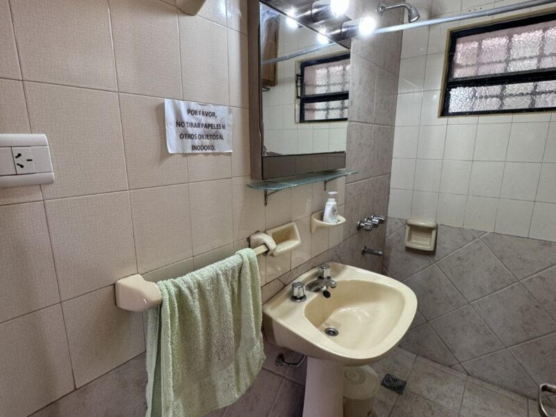 Venta de casa en Icho Cruz Sierras, a solo 20 metros del río.