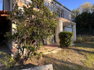 Venta de casa en Icho Cruz con pileta. 3 Dormitorios.