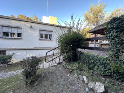 Venta de casa en Icho Cruz con pileta. 3 Dormitorios.
