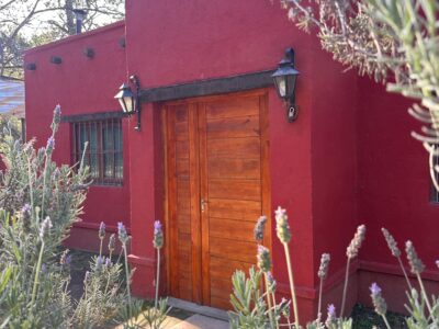 Casa a la venta en Cuesta Blanca a 250 mts del río.
