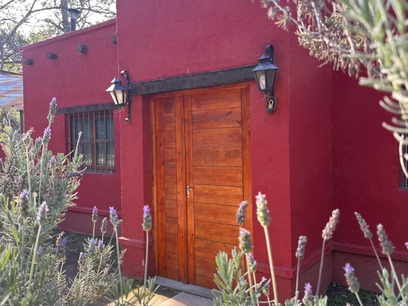Casa a la venta en Cuesta Blanca a 250 mts del río.