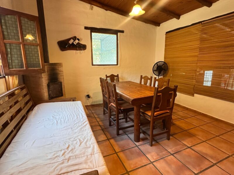 Casa a la venta en Cuesta Blanca a 250 mts del río.